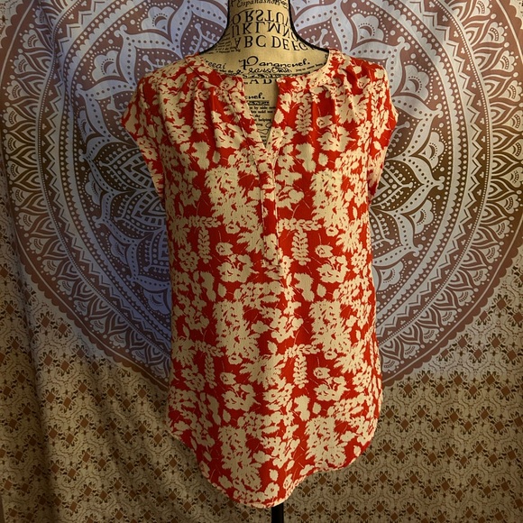 fun 2 fun Tops - fun2fun Boutique Red White Floral Career Casual Blouse - S